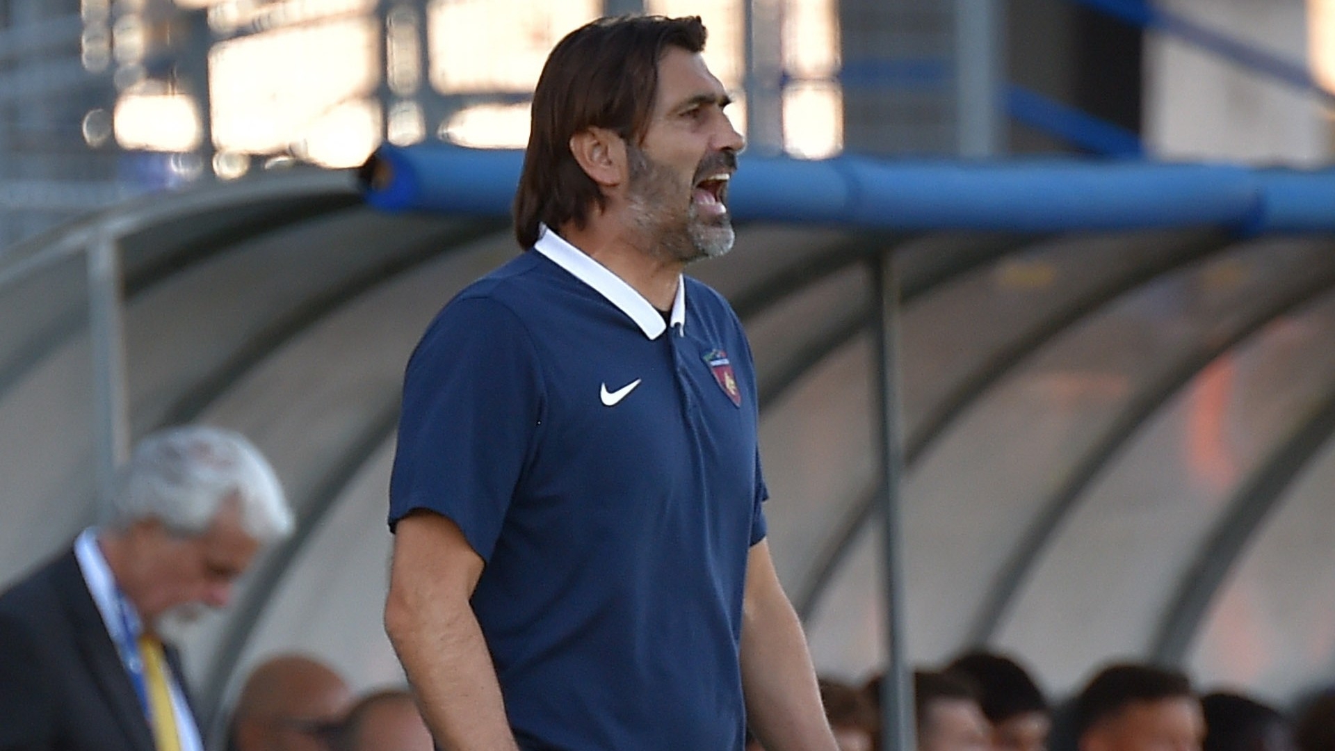 Il tecnico del Cosenza William Viali, Serie B 2022-2023. Foto di Gabriele Masotti per Getty Images